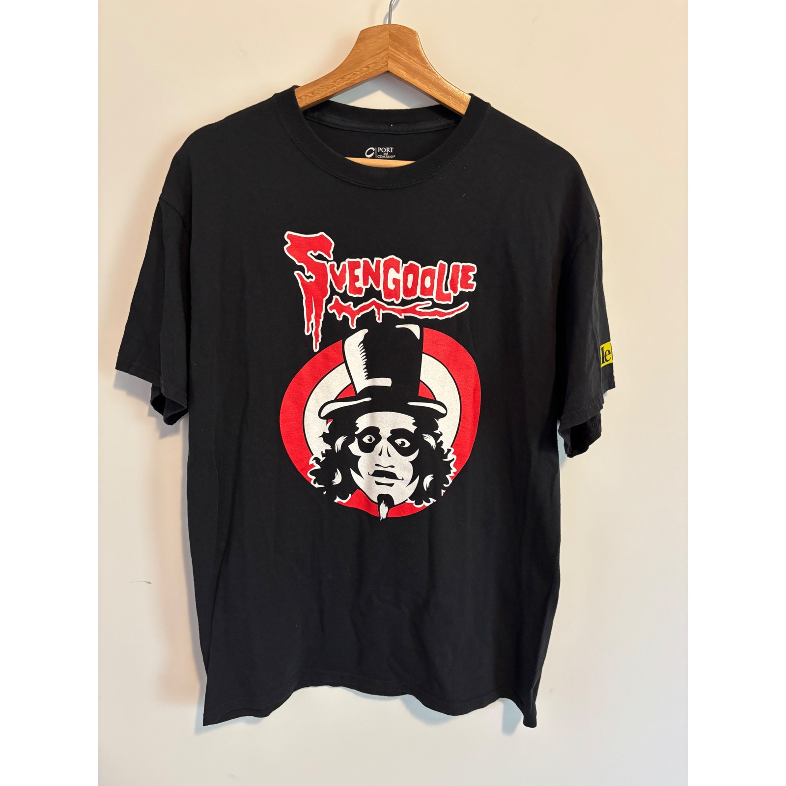 Svengoolie Metv Official Chicken Thrower Black Graphic T-Shirt Mens Large L